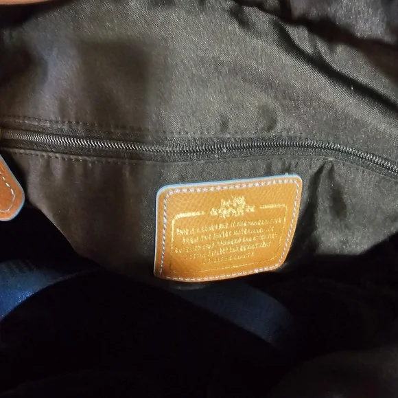 Coach Sawyer Signature Purse Handbag - Picture 10 of 14